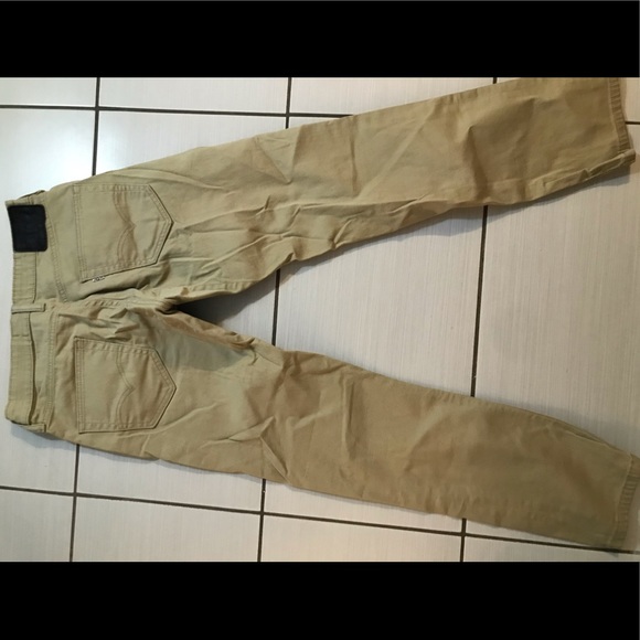 Levi’s jeans in Used Condition, please see pictures for description - Picture 5 of 7